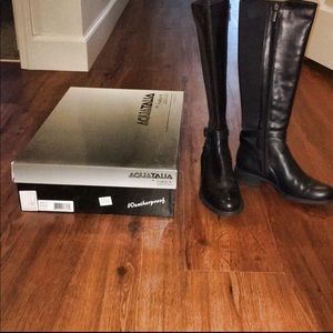 BRAND NEW size 6 1/2
Original box 
$650 new